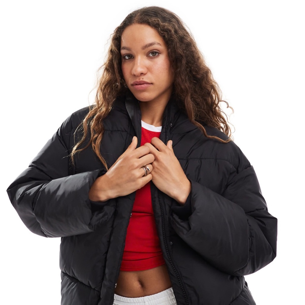 Monki oversized puffer jacket
size small

originally $130
selling for $80